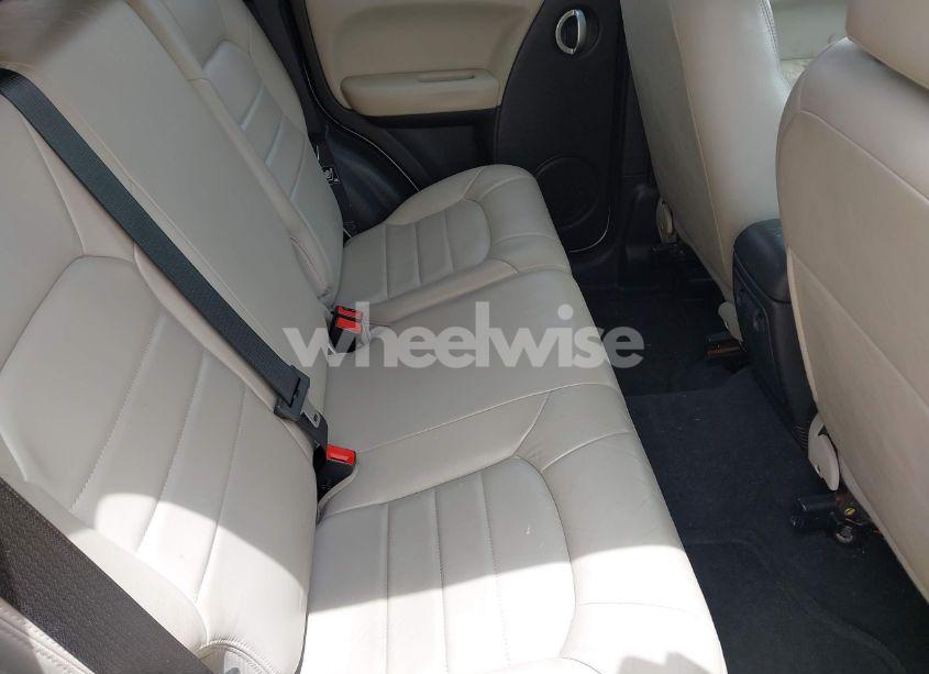 Photo 8 of 2004 Jeep Liberty LIMITED EDITION (VIN 1J4GL58KX4W273534)