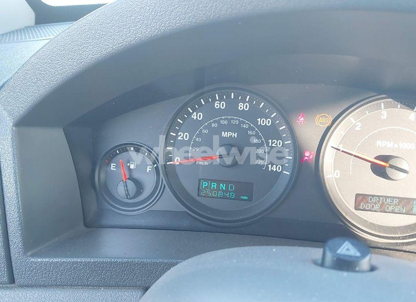 Photo 15 of 2005 Jeep Grand CHEROKEE LAREDO (VIN 1J4GR48K05C510351)