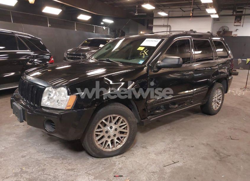 Photo 2 of 2005 Jeep Grand CHEROKEE LAREDO (VIN 1J4GR48K05C652585)