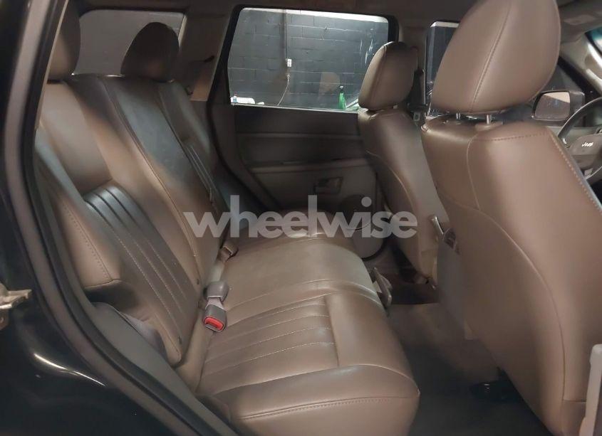 Photo 8 of 2005 Jeep Grand CHEROKEE LAREDO (VIN 1J4GR48K05C652585)