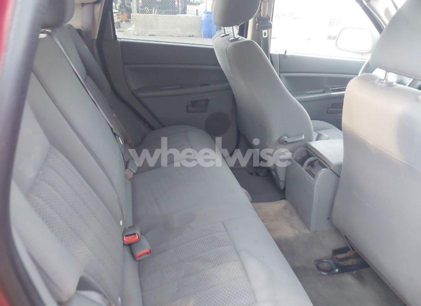 Photo 8 of 2005 Jeep Grand CHEROKEE LAREDO (VIN 1J4GR48K05C685666)