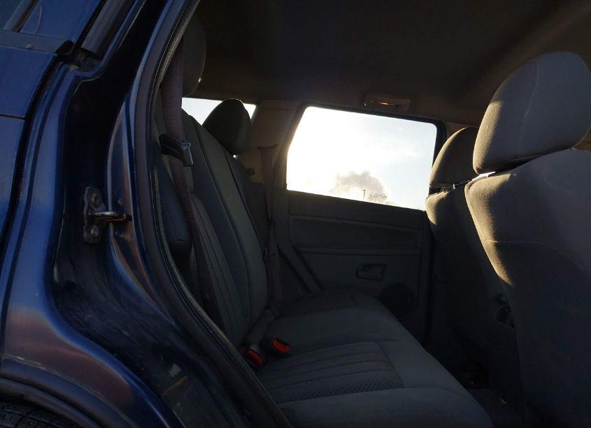 Photo 8 of 2005 Jeep Grand CHEROKEE LAREDO (VIN 1J4GR48K15C600074)