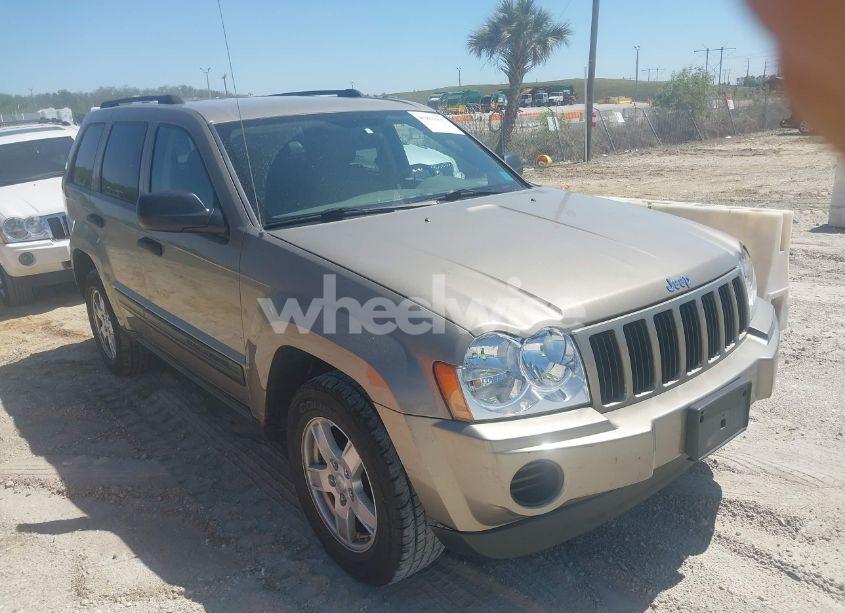2005 Jeep Grand CHEROKEE LAREDO (VIN 1J4GR48K15C674899) main photo