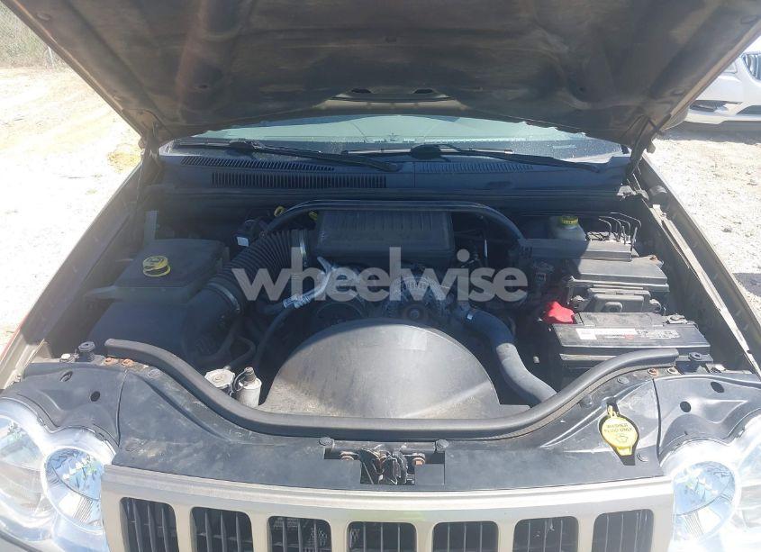 Photo 10 of 2005 Jeep Grand CHEROKEE LAREDO (VIN 1J4GR48K15C674899)