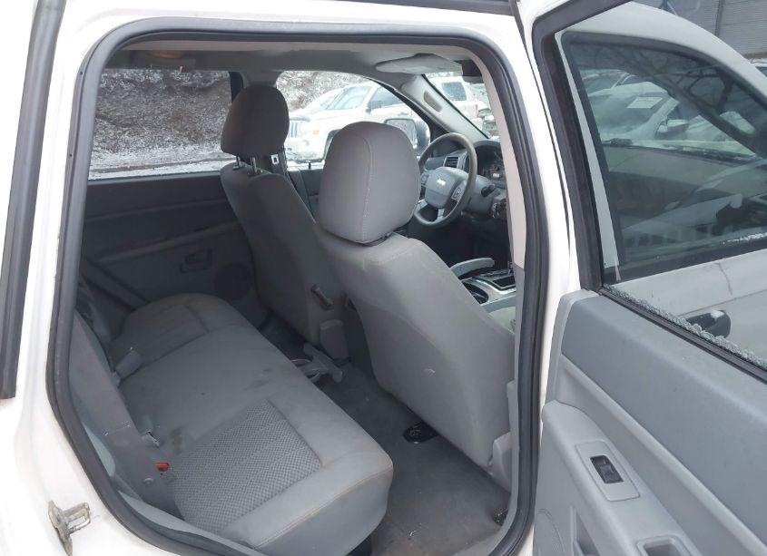 Photo 8 of 2005 Jeep Grand CHEROKEE LAREDO (VIN 1J4GR48K25C541665)