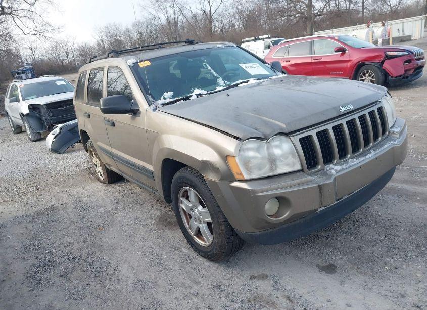 2005 Jeep Grand CHEROKEE LAREDO (VIN 1J4GR48K25C713550) main photo