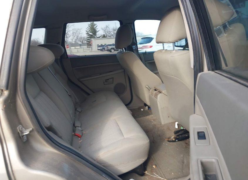 Photo 8 of 2005 Jeep Grand CHEROKEE LAREDO (VIN 1J4GR48K25C713550)