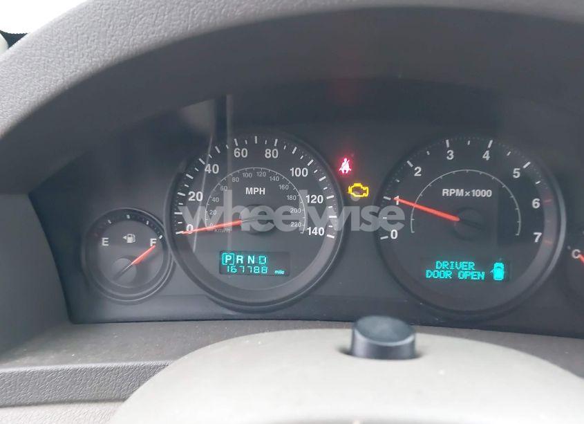 Photo 7 of 2005 Jeep Grand CHEROKEE LAREDO (VIN 1J4GR48K45C535222)