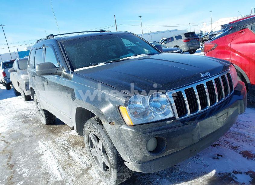 2005 Jeep Grand CHEROKEE LAREDO (VIN 1J4GR48K45C646661) main photo