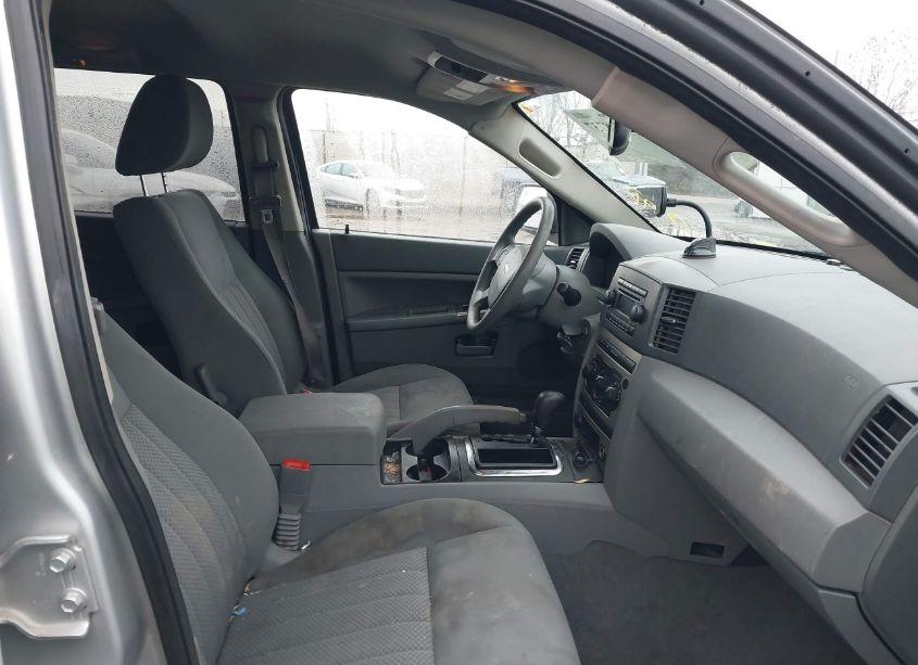 Photo 5 of 2005 Jeep Grand CHEROKEE LAREDO (VIN 1J4GR48K55C508997)