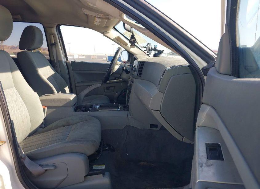 Photo 5 of 2005 Jeep Grand CHEROKEE LAREDO (VIN 1J4GR48K55C658883)