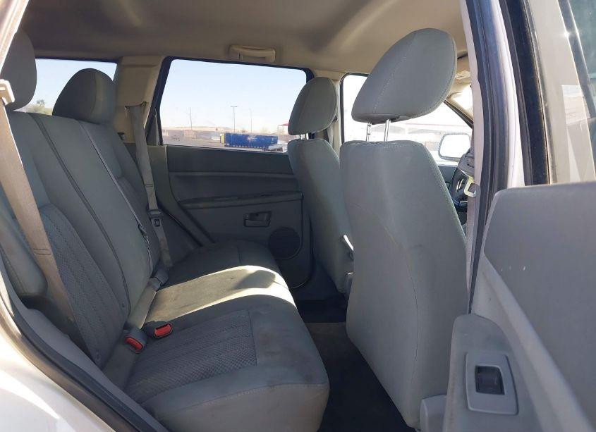 Photo 8 of 2005 Jeep Grand CHEROKEE LAREDO (VIN 1J4GR48K55C658883)