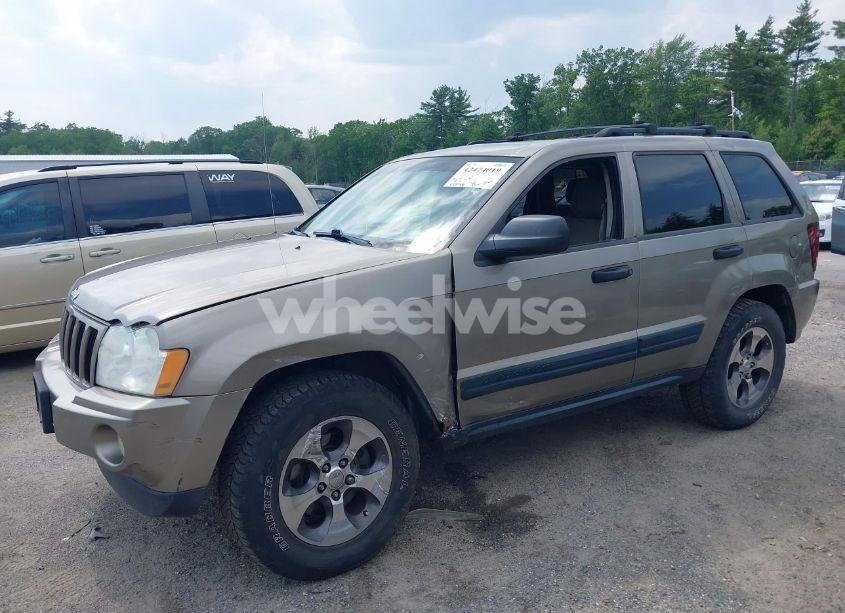 Photo 12 of 2005 Jeep Grand CHEROKEE LAREDO (VIN 1J4GR48K55C693357)