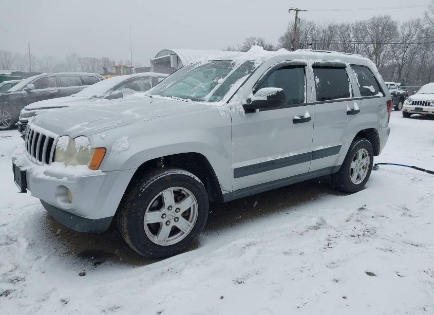 Photo 2 of 2005 Jeep Grand CHEROKEE LAREDO (VIN 1J4GR48K65C501623)