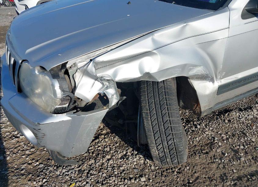 Photo 6 of 2005 Jeep Grand CHEROKEE LAREDO (VIN 1J4GR48K65C655023)