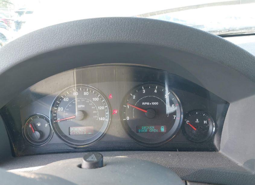 Photo 7 of 2005 Jeep Grand CHEROKEE LAREDO (VIN 1J4GR48K65C655023)