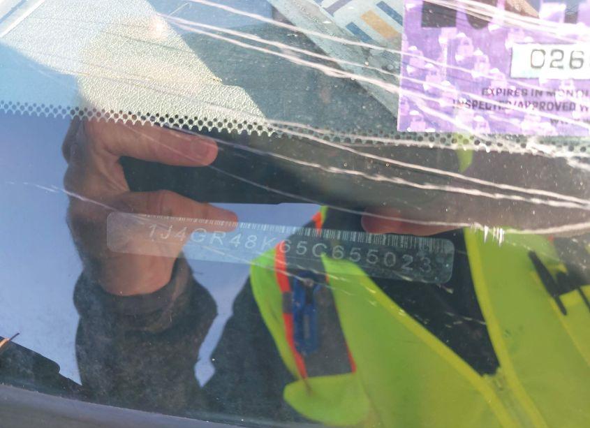 Photo 9 of 2005 Jeep Grand CHEROKEE LAREDO (VIN 1J4GR48K65C655023)