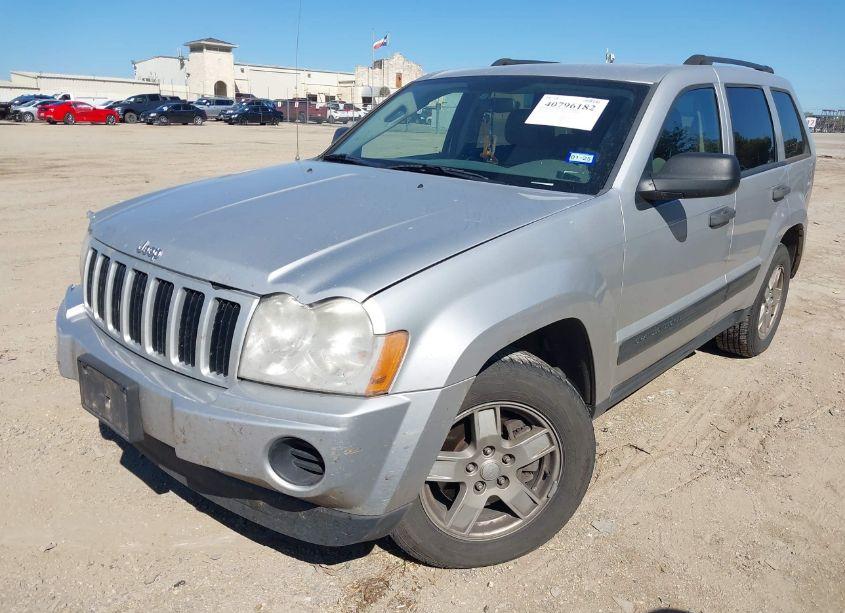Photo 2 of 2005 Jeep Grand CHEROKEE LAREDO (VIN 1J4GR48K65C659086)