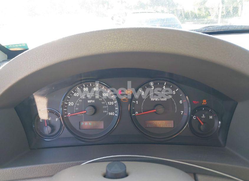 Photo 7 of 2005 Jeep Grand CHEROKEE LAREDO (VIN 1J4GR48K65C714751)