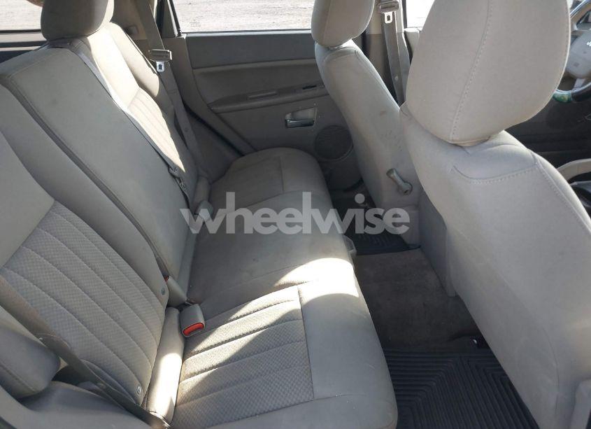 Photo 8 of 2005 Jeep Grand CHEROKEE LAREDO (VIN 1J4GR48K65C714751)