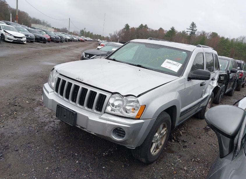 Photo 2 of 2005 Jeep Grand CHEROKEE LAREDO (VIN 1J4GR48K75C596774)