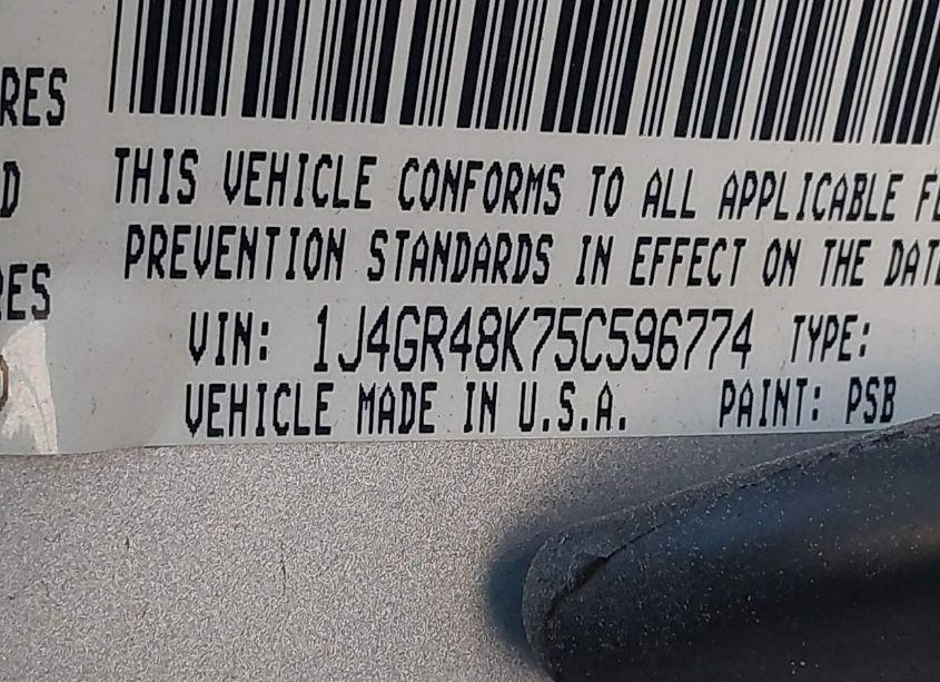 Photo 9 of 2005 Jeep Grand CHEROKEE LAREDO (VIN 1J4GR48K75C596774)