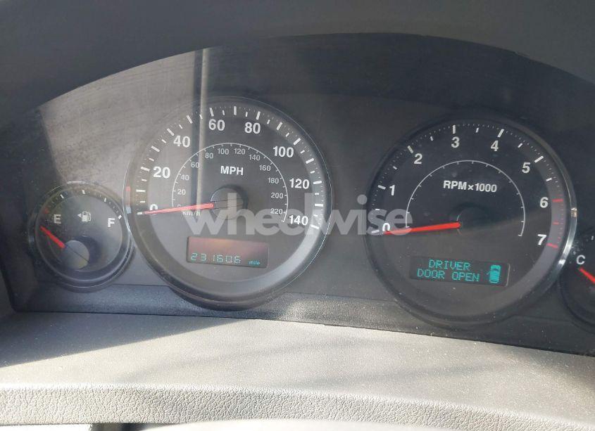 Photo 7 of 2005 Jeep Grand CHEROKEE LAREDO (VIN 1J4GR48K75C672932)