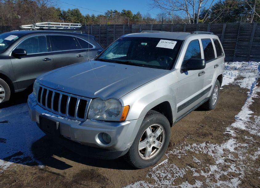 Photo 2 of 2005 Jeep Grand CHEROKEE LAREDO (VIN 1J4GR48K85C529147)