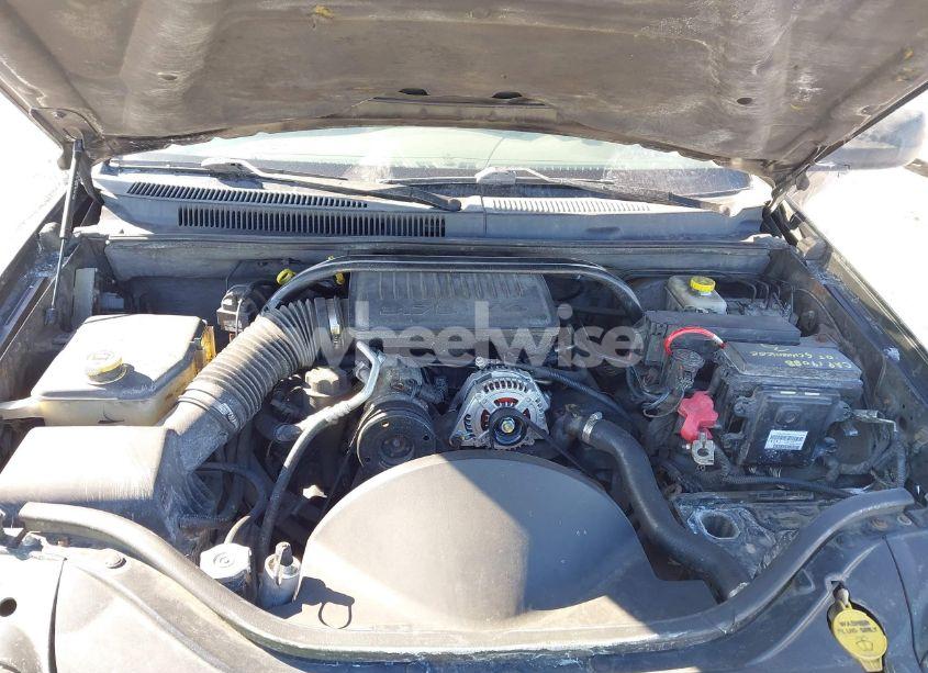 Photo 10 of 2005 Jeep Grand CHEROKEE LAREDO (VIN 1J4GR48K85C628017)