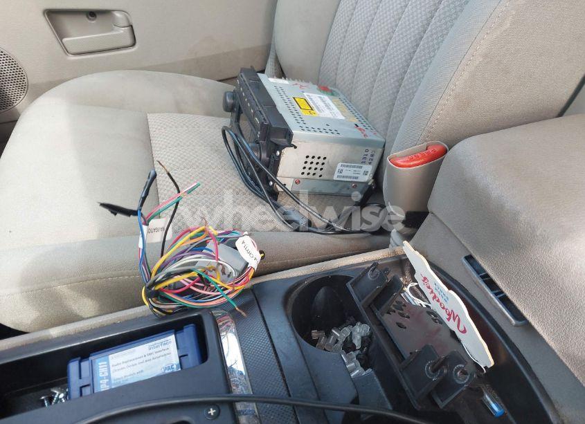 Photo 12 of 2005 Jeep Grand CHEROKEE LAREDO (VIN 1J4GR48K85C629829)