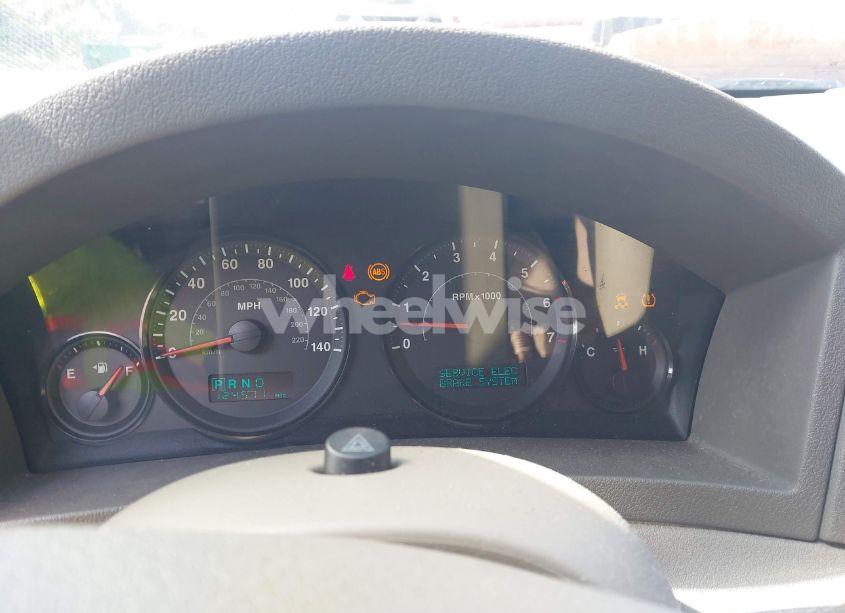 Photo 7 of 2005 Jeep Grand CHEROKEE LAREDO (VIN 1J4GR48K85C629829)