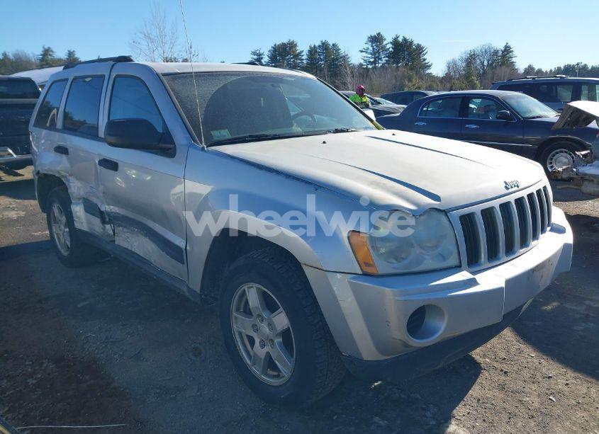 2005 Jeep Grand CHEROKEE LAREDO (VIN 1J4GR48K95C652391) main photo