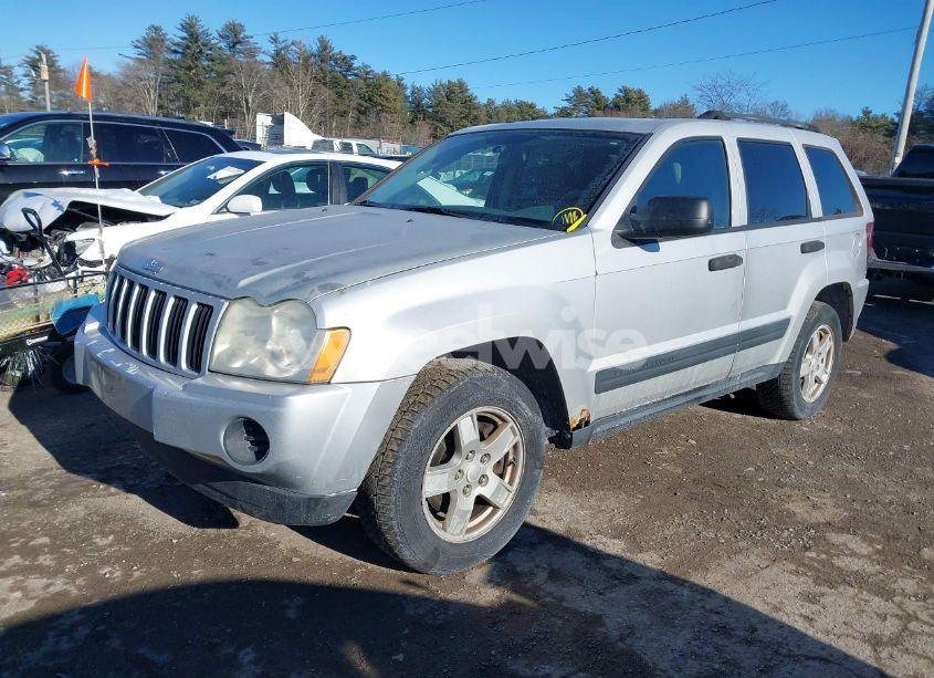 Photo 2 of 2005 Jeep Grand CHEROKEE LAREDO (VIN 1J4GR48K95C652391)