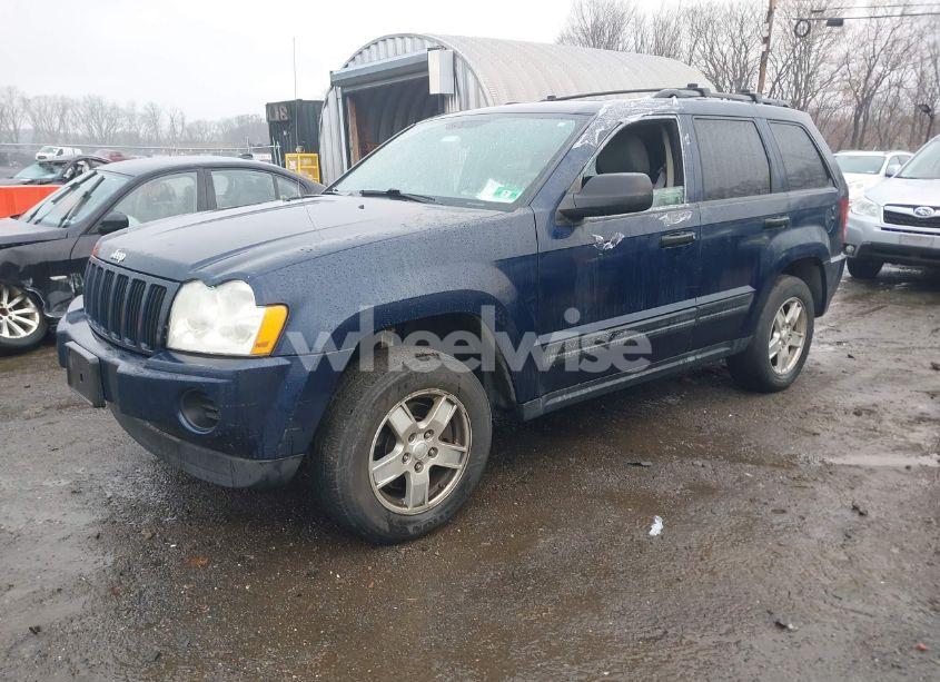Photo 2 of 2005 Jeep Grand CHEROKEE LAREDO (VIN 1J4GR48K95C674777)