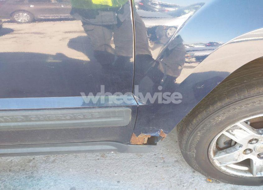 Photo 13 of 2005 Jeep Grand CHEROKEE LAREDO (VIN 1J4GR48KX5C680619)