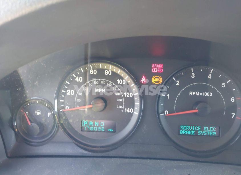 Photo 7 of 2005 Jeep Grand CHEROKEE LAREDO (VIN 1J4GR48KX5C680619)