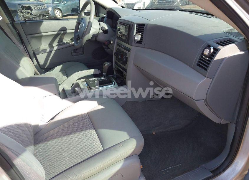 Photo 5 of 2006 Jeep Grand CHEROKEE LAREDO (VIN 1J4GR48KX6C267892)