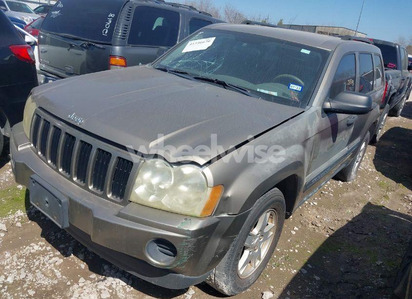 Photo 2 of 2005 Jeep Grand CHEROKEE LAREDO (VIN 1J4GS48K05C663137)