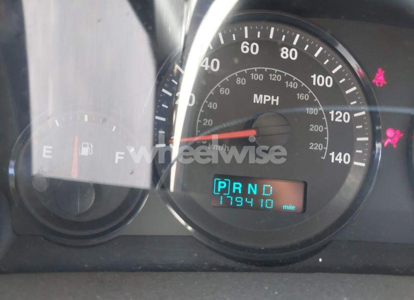 Photo 7 of 2005 Jeep Grand CHEROKEE LAREDO (VIN 1J4GS48K05C663137)