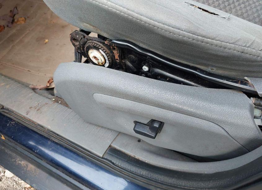 Photo 6 of 2005 Jeep Grand CHEROKEE LAREDO (VIN 1J4GS48K05C686434)