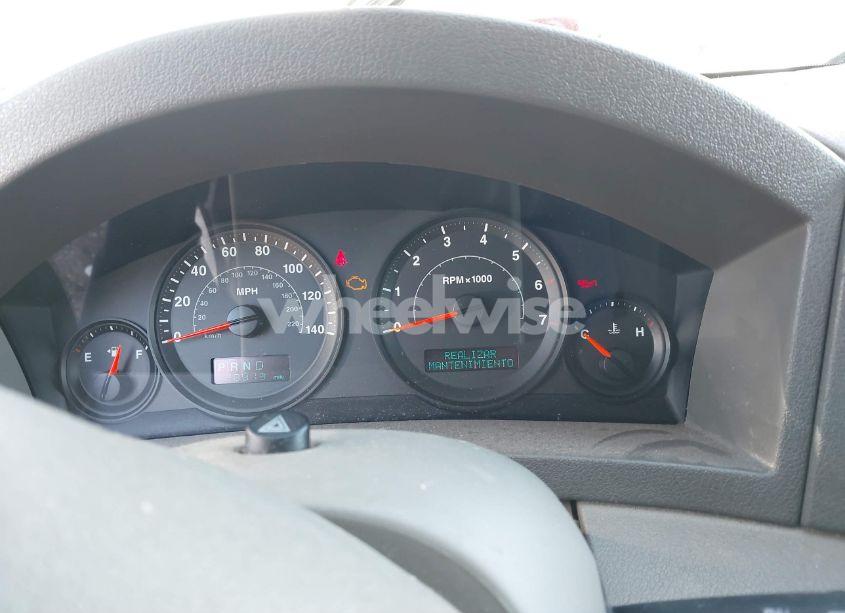 Photo 7 of 2005 Jeep Grand CHEROKEE LAREDO (VIN 1J4GS48K15C524778)