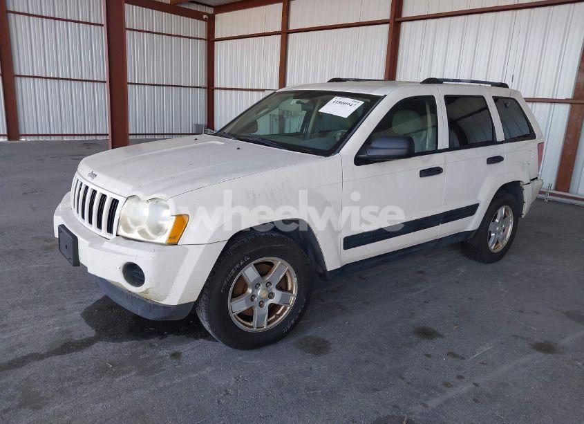 Photo 2 of 2005 Jeep Grand CHEROKEE LAREDO (VIN 1J4GS48K15C536705)