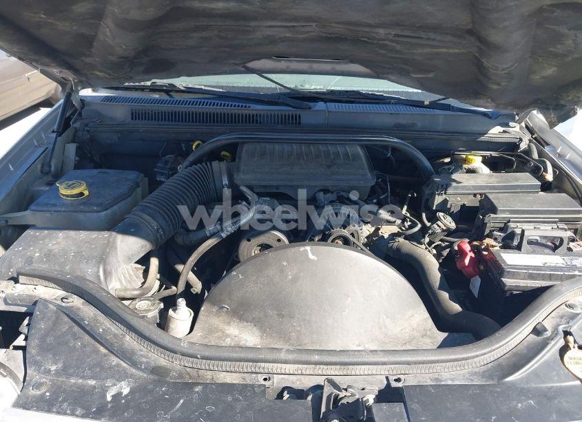 Photo 10 of 2005 Jeep Grand CHEROKEE LAREDO (VIN 1J4GS48K35C507044)