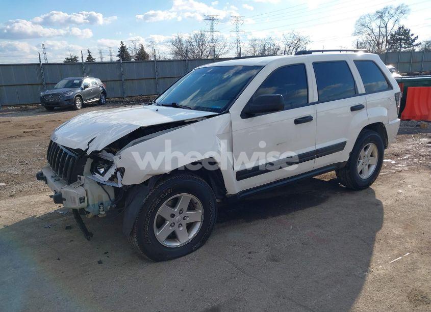 Photo 2 of 2005 Jeep Grand CHEROKEE LAREDO (VIN 1J4GS48K55C536433)