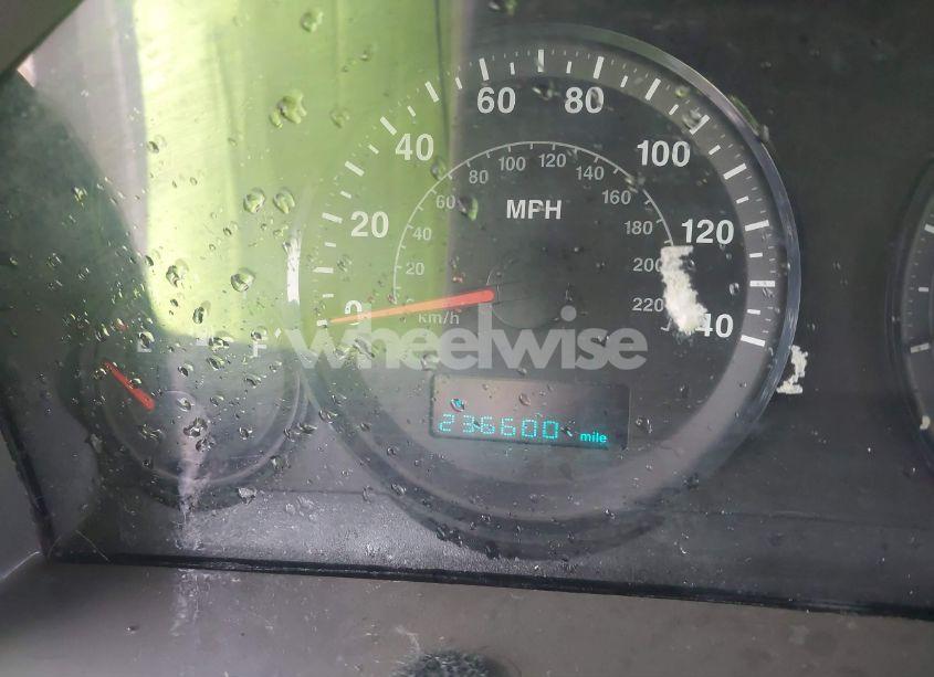 Photo 7 of 2005 Jeep Grand CHEROKEE LAREDO (VIN 1J4GS48K75C709708)