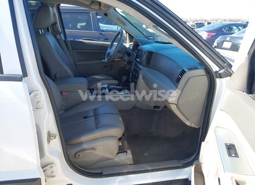 Photo 5 of 2006 Jeep Grand CHEROKEE LAREDO (VIN 1J4GS48K76C155300)