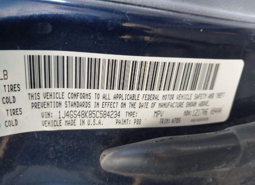 Photo 9 of 2005 Jeep Grand CHEROKEE LAREDO (VIN 1J4GS48K85C584234)