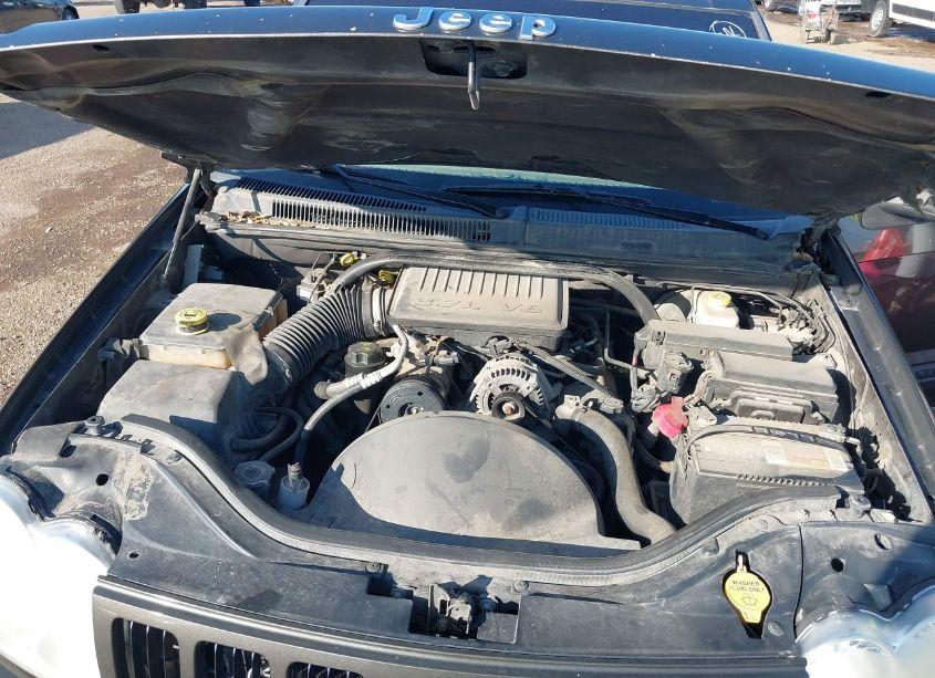 Photo 10 of 2005 Jeep Grand CHEROKEE LAREDO (VIN 1J4GS48K85C638292)