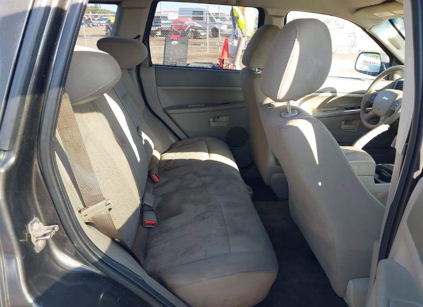 Photo 8 of 2005 Jeep Grand CHEROKEE LAREDO (VIN 1J4GS48K85C638292)