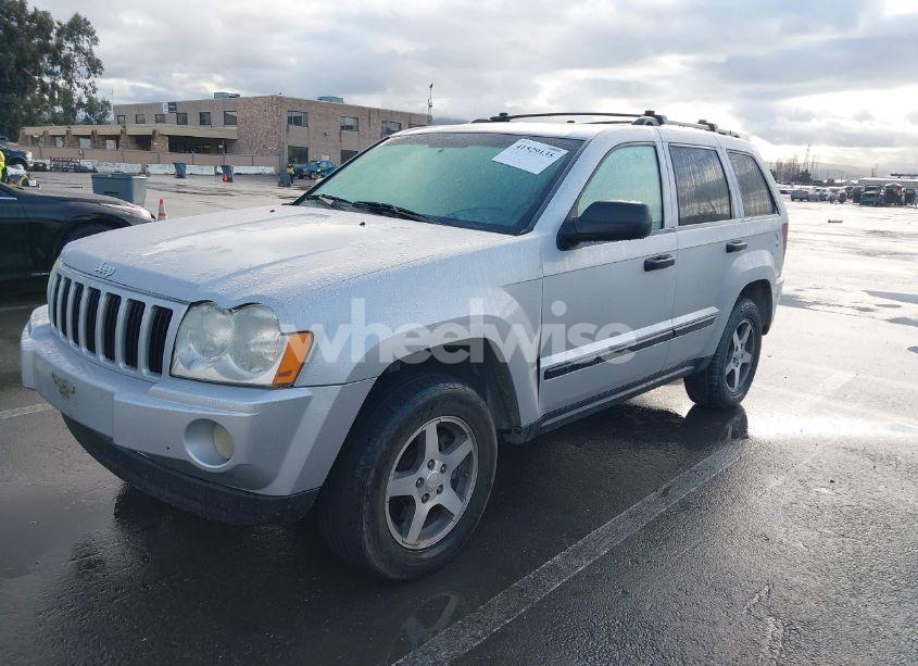 Photo 2 of 2005 Jeep Grand CHEROKEE LAREDO (VIN 1J4GS48K85C658364)